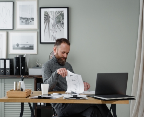 How To Save Money by Outsourcing Your Payroll