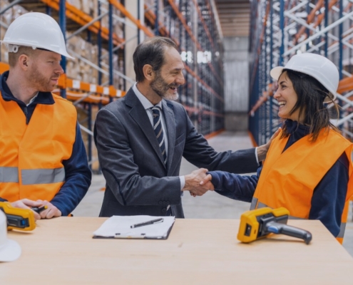 Why Partner with Logistics Recruiters for Year-End Wins